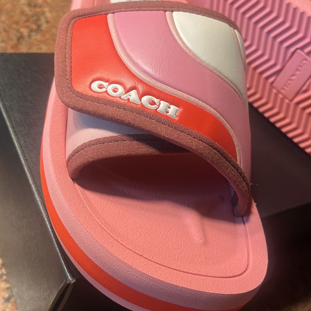 Coach Slides - Picture 3 of 5